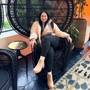 Meet your Posher, Nikole